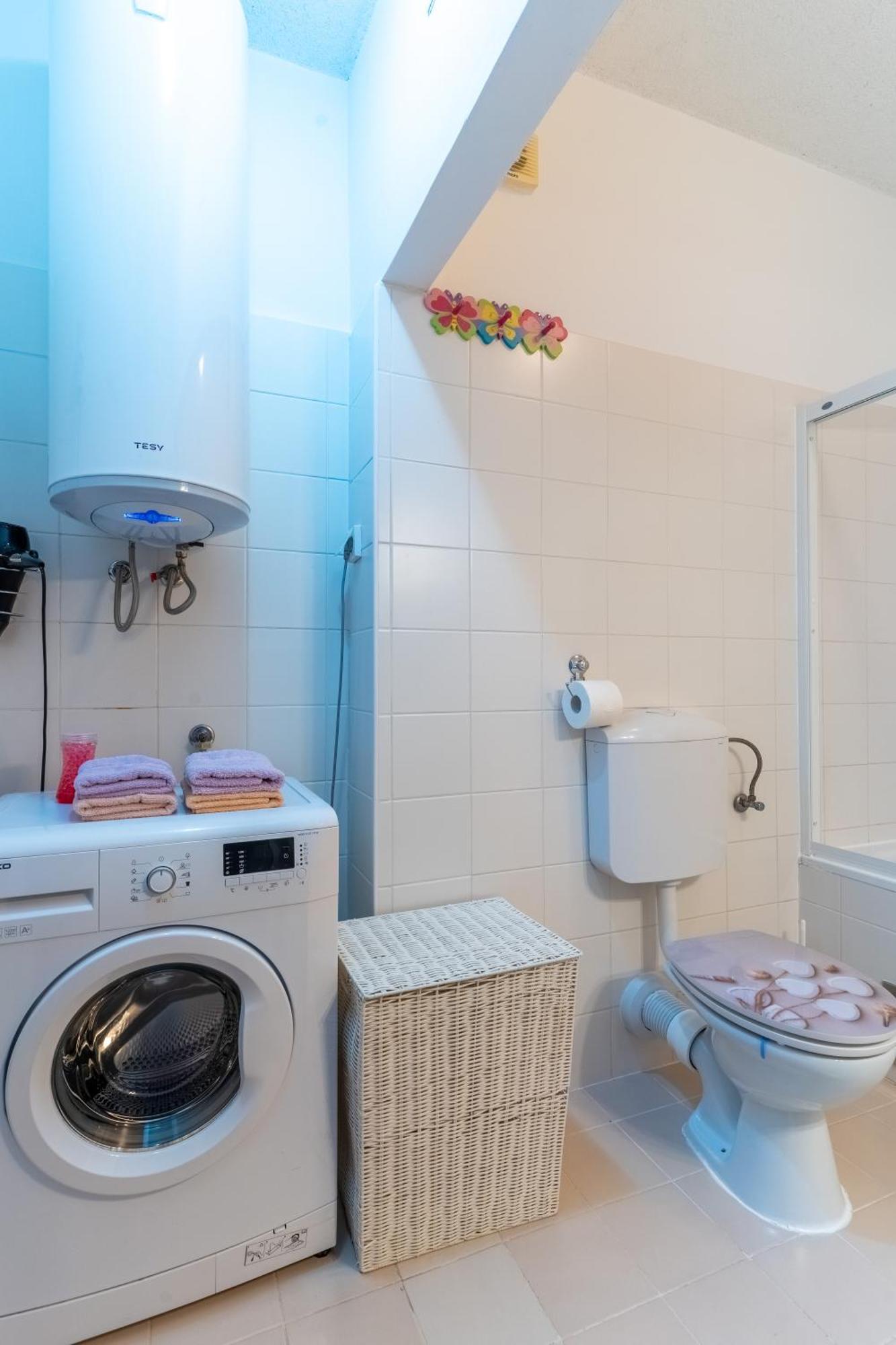 Apartman Laura Cres Exterior photo