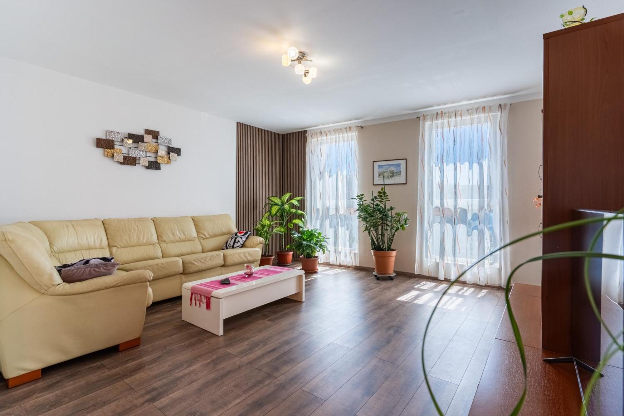 Apartman Laura Cres Exterior photo